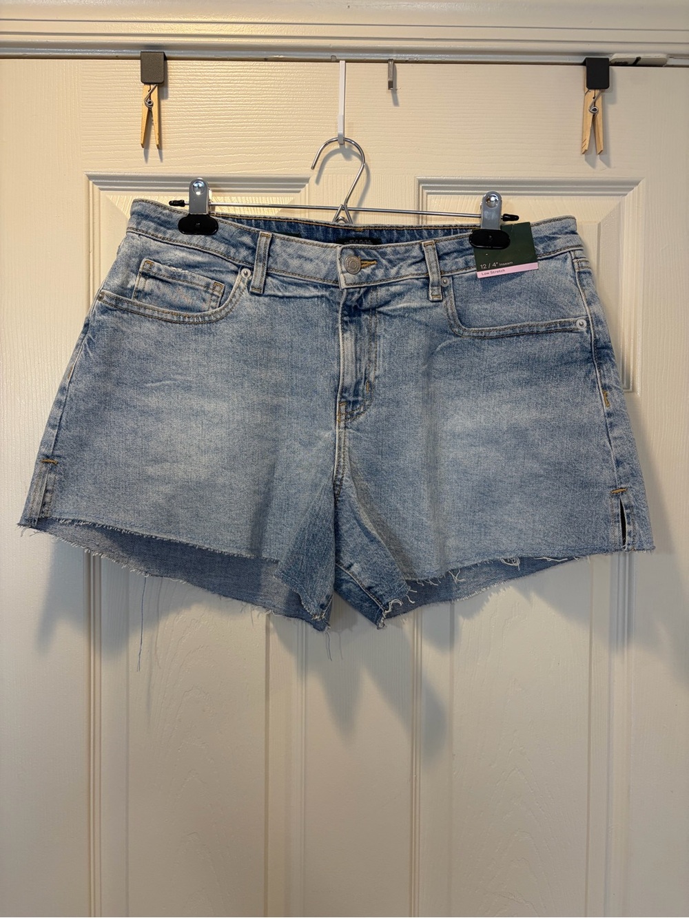 Wild Fable Women’s Mid-Rise Midi Shorts 4” Inseam Size 12 NEW!